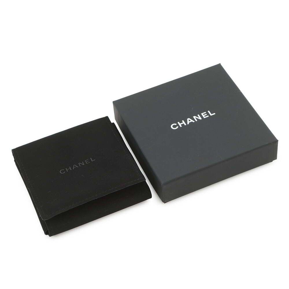 CHANEL Pearl Logo Necklace - Picture 10 of 10